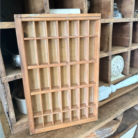 Vintage Wooden Printer's Tray - Picture 6 of 16